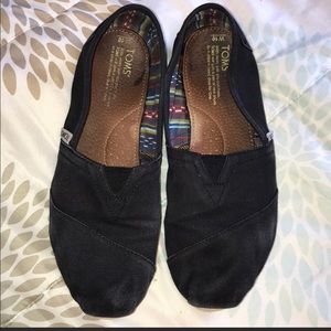 Toms Shoes